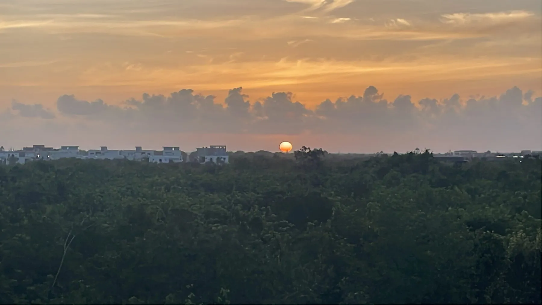 Amanecer del 30 de septiembre de 2025, minutos después